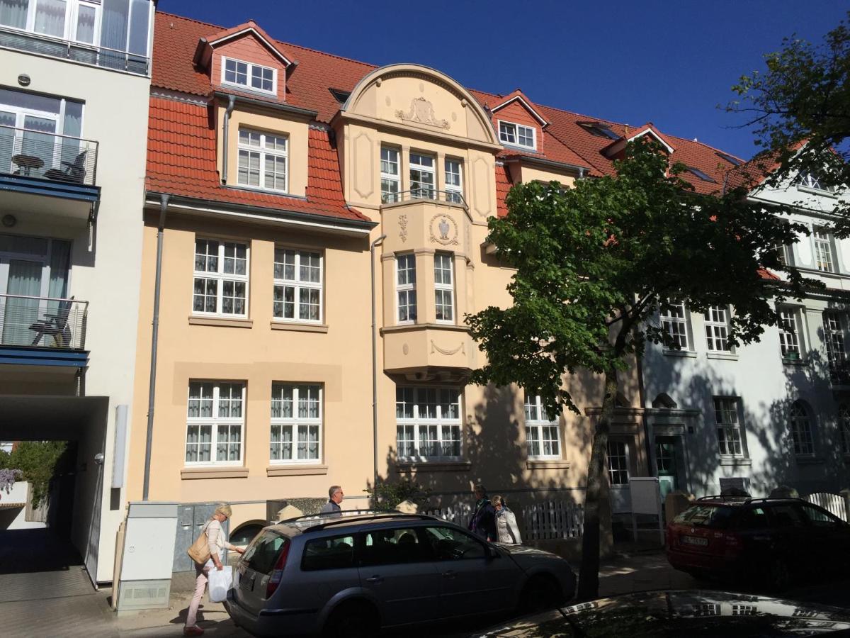 Apartment Ankerplatz Warnemuende - Direkte Strandnaehe Mit Leuchtturmblick Rostock
